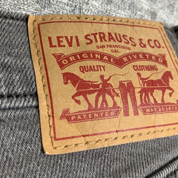 LEVIS WEDGIE STRAIGHT JEANS SIZE 25 X 28 GRAY EUC - Picture 4 of 9